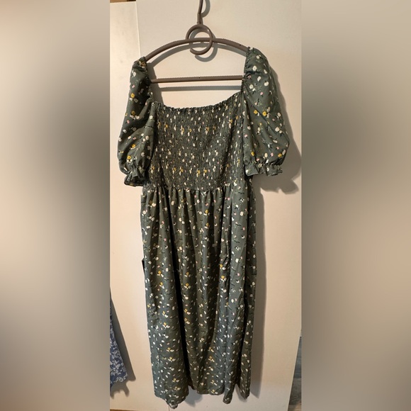 MakeMeChic Women's Plus Size Boho Floral Short Sleeve A Line Swing Maxi Dres - Picture 3 of 3